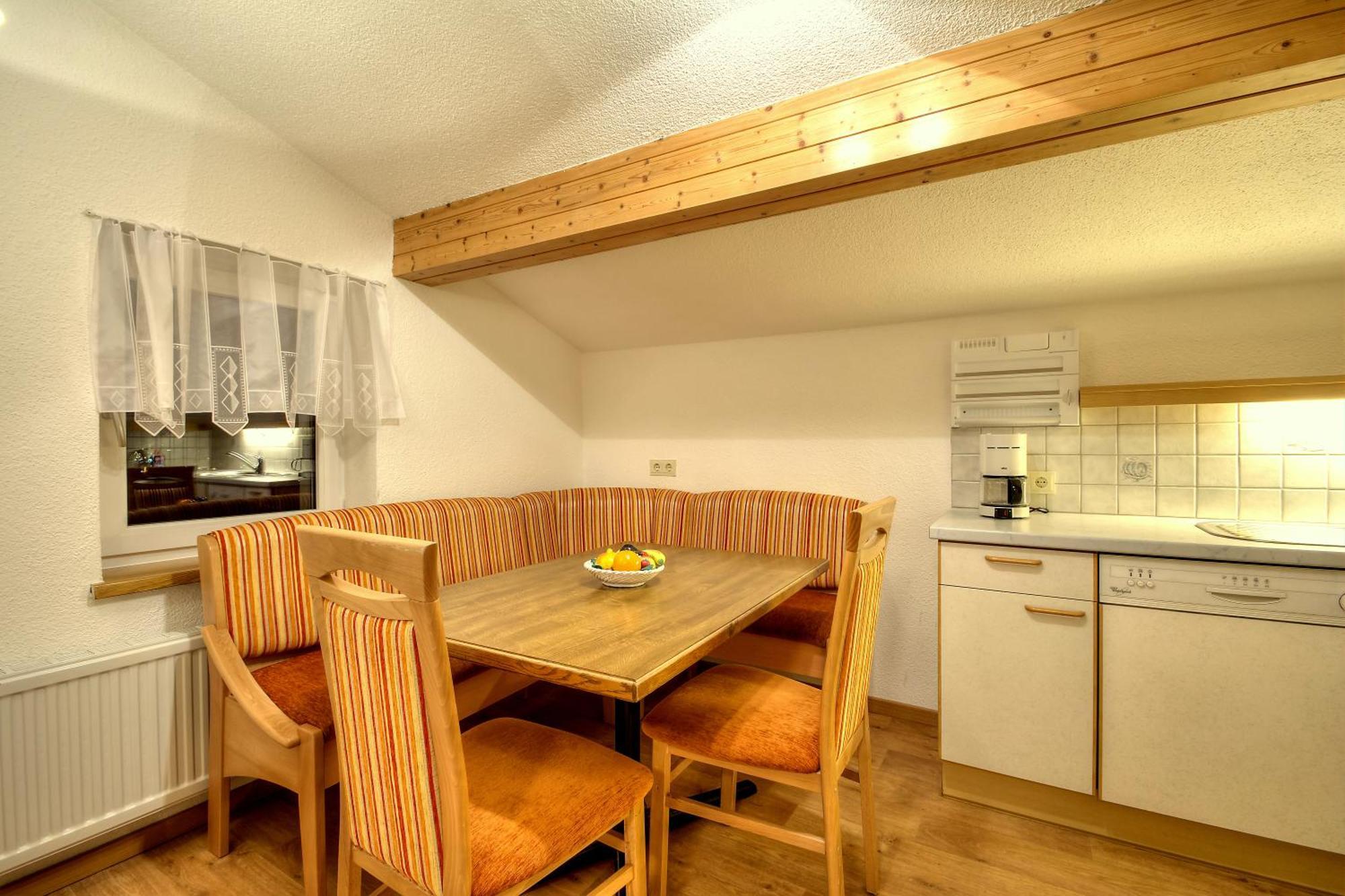 Ferienhaus Bergkristall Pettneu am Arlberg Szoba fotó