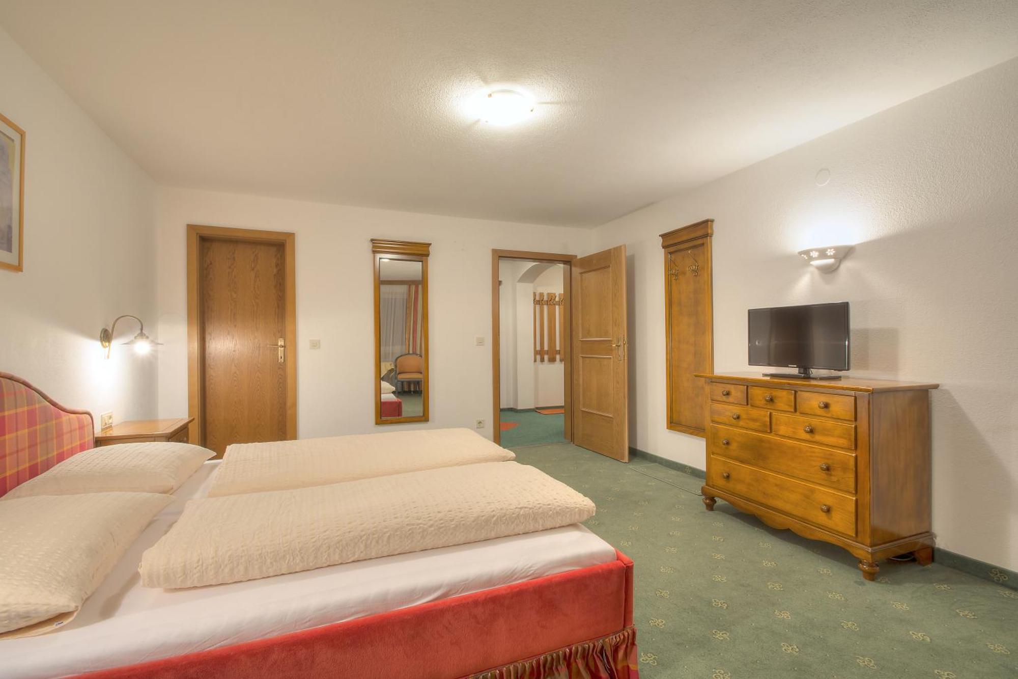 Ferienhaus Bergkristall Pettneu am Arlberg Kültér fotó
